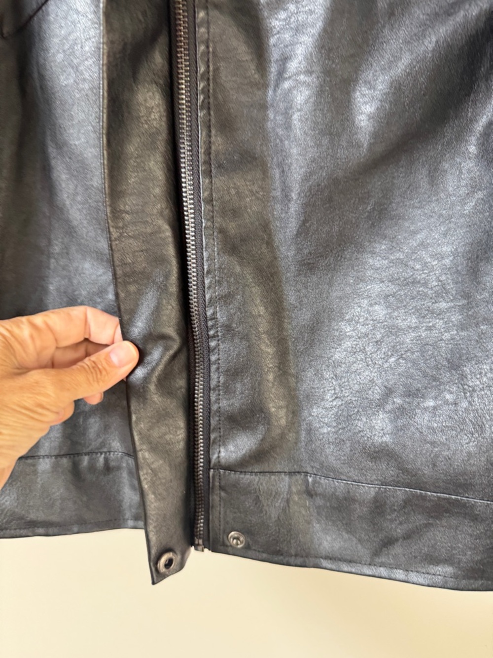 Princess Polly “Callie” Oversized Black Faux Leather zipped Jacket sz 4 - Picture 13 of 16